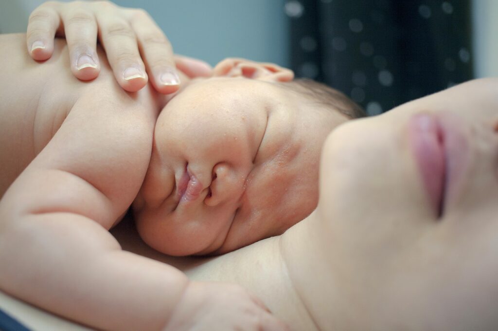 infant, newborn, love-4025284.jpg